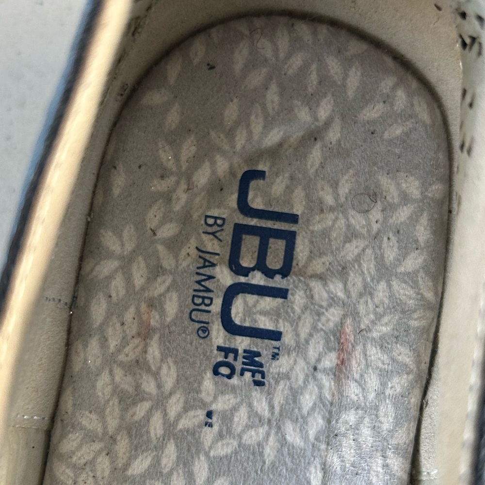 JBU by Jambu Women's Sahara Mary Jane Flat 9.5 Light Denim pre-owned - Picture 5 of 7